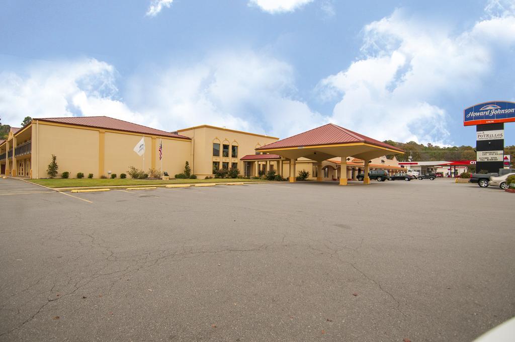 Howard Johnson By Wyndham Conway Exterior photo